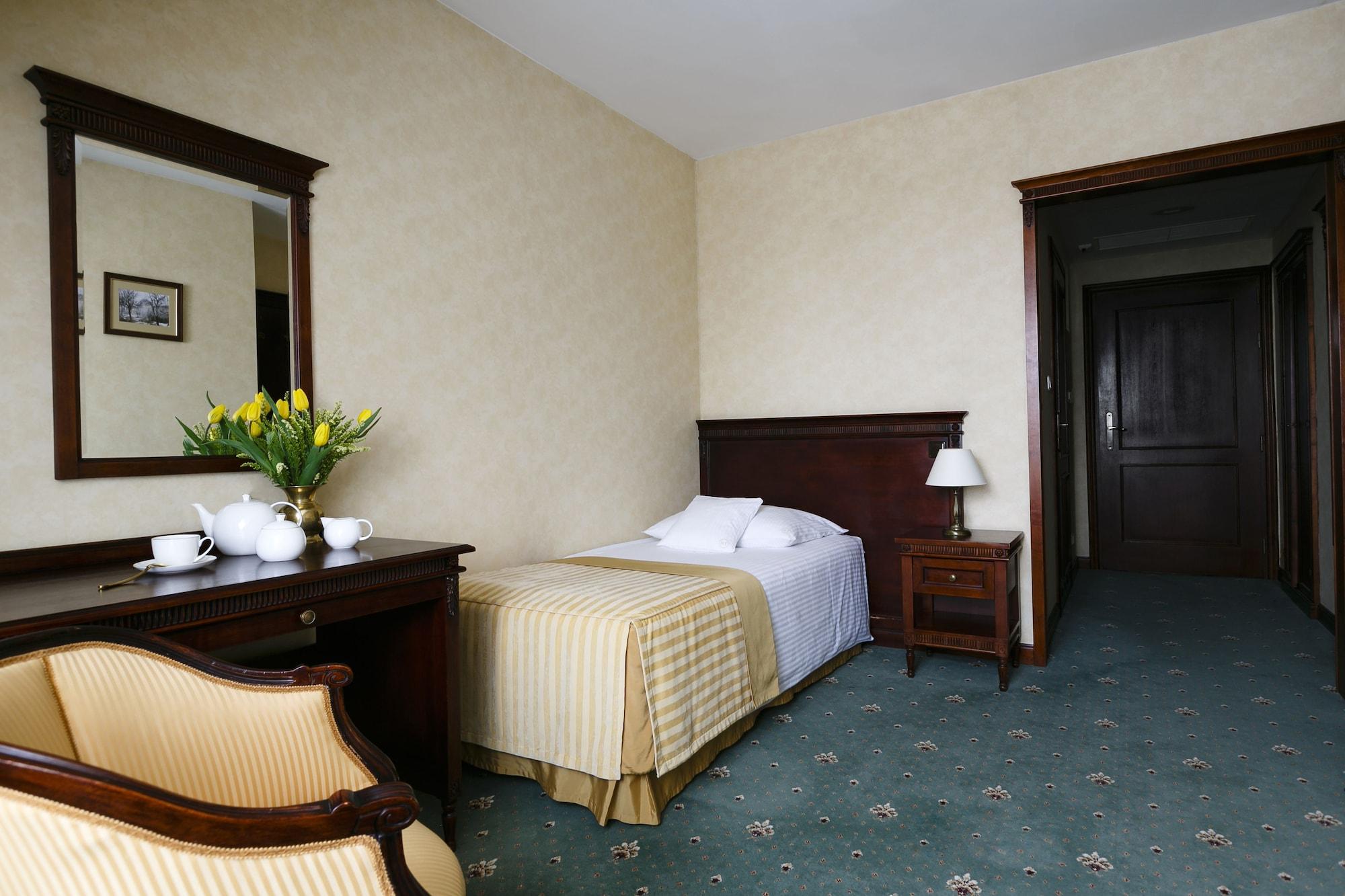 Turowka & Hotel 4*